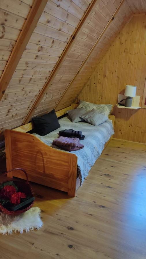 Kuca Za Odmor "Med Strmci" Villa Zlobin ภายนอก รูปภาพ